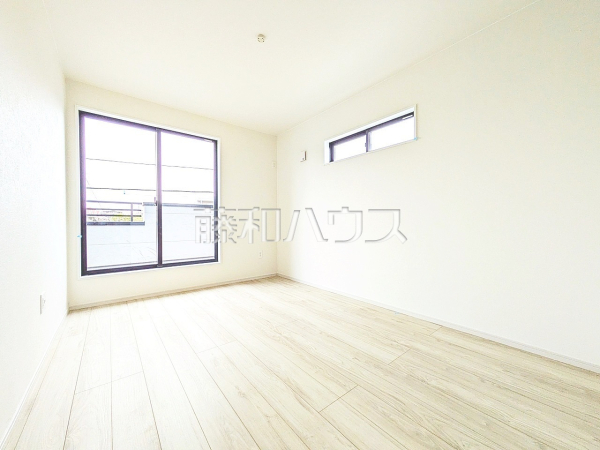 2号棟　居室　【小金井市貫井南町４丁目】
部屋の雰囲気や広さ・眺望・間取りの使い勝手など、是非一度、ご自身の目で確かめてみてください。　