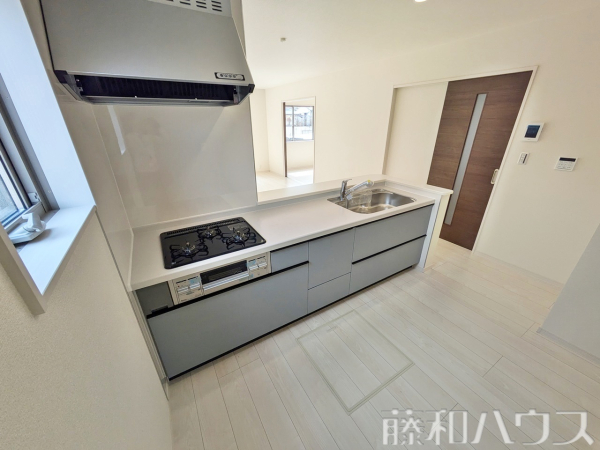 1号棟　キッチン　【春日井市石尾台５丁目】