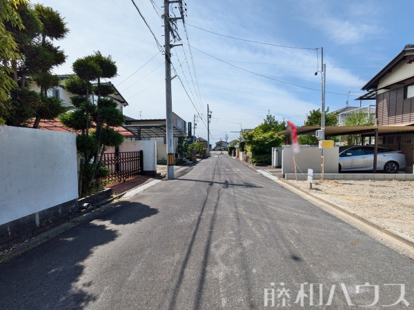 接道状況および現場風景　【春日井市岩成台９丁目】