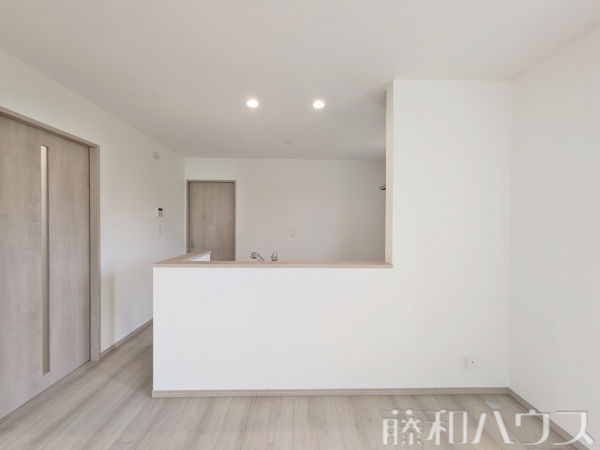 キッチン　【小牧市大字林】