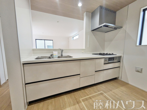 2号棟　キッチン　【春日井市大手田酉町１丁目】