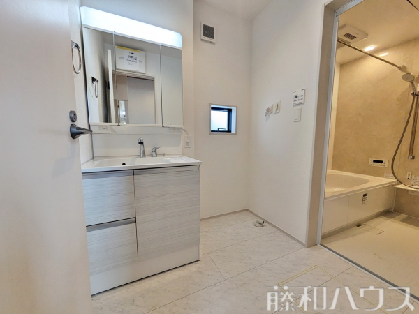 2号棟　洗面室　【春日井市大手田酉町１丁目】