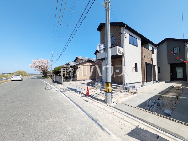 接道状況および現場風景　【福岡市早良区四箇１丁目】