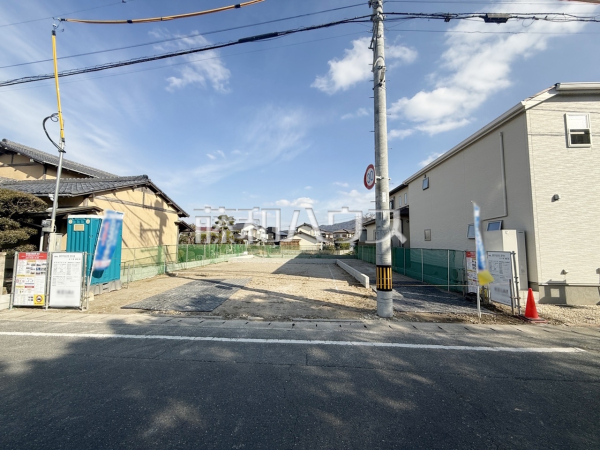 きれいに整備された敷地。これから夢の新邸がここに建ちます。
