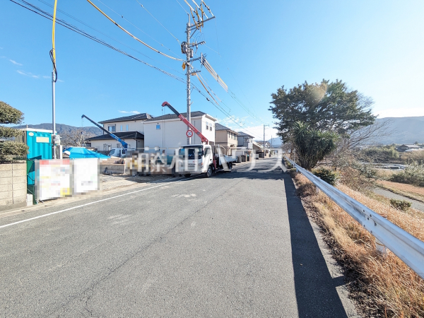 前面道路7.7mなので、運転が少し苦手な方でも運転・駐車がしやすそうですね。　