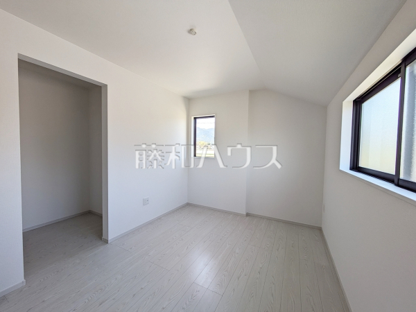 1号棟　居室　【福岡市早良区四箇１丁目】
