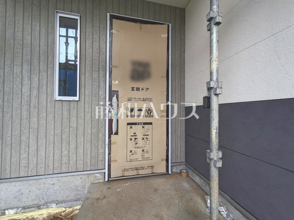 3号棟　玄関　【東大和市芋窪１丁目】
