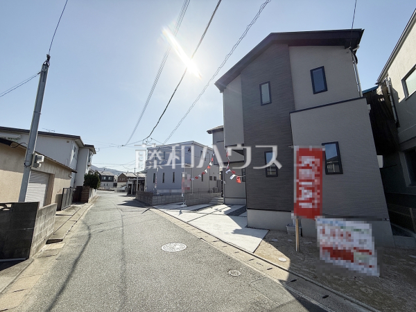 一戸建ての多いエリアのため、静かで落ち着いた雰囲気の街並みです。　