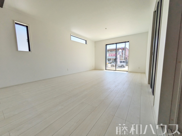 1号棟　リビング　【名古屋市北区喜惣治２丁目】