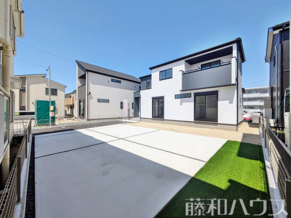 2号棟　外観およびカースペース　【名古屋市北区喜惣治２丁目】