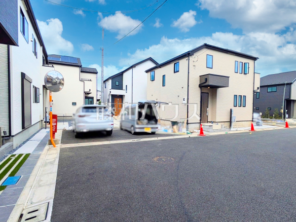 現場風景　【練馬区南大泉１丁目】住まいの事なら地元で豊富な実績を誇る、地域密着の当社へお任せ下さい！ 
平日のご案内も可能です。まずはお気軽にお問合せ下さいませ。
