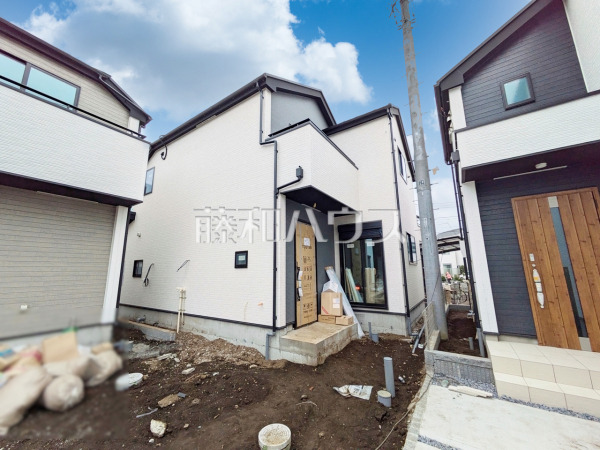 11号棟　旗竿地は道路から離れているため、静かな暮らしを送りやすいのがメリットです。【練馬区南大泉１丁目】