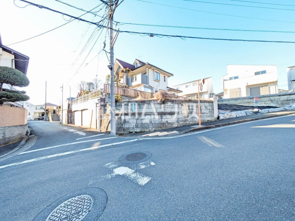接道状況および現場風景　【多摩市桜ヶ丘４丁目】