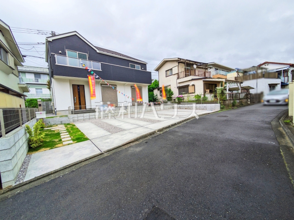 接道状況および現場風景　【八王子市絹ケ丘２丁目】