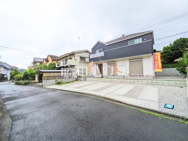接道状況および現場風景　【八王子市絹ケ丘２丁目】