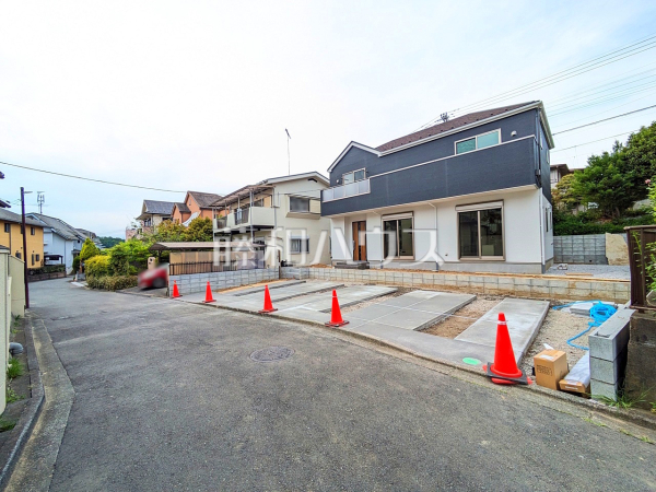 接道状況および現場風景　【八王子市絹ケ丘２丁目】