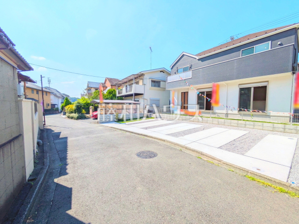 接道状況および現場風景　【八王子市絹ケ丘２丁目】
