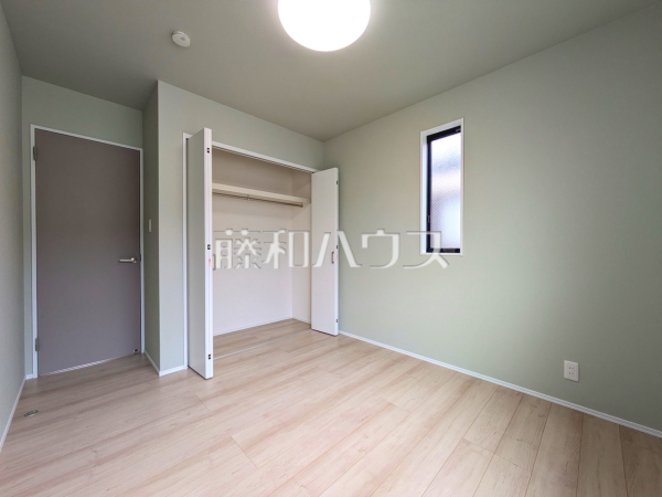 居室　【昭島市昭和町３丁目】