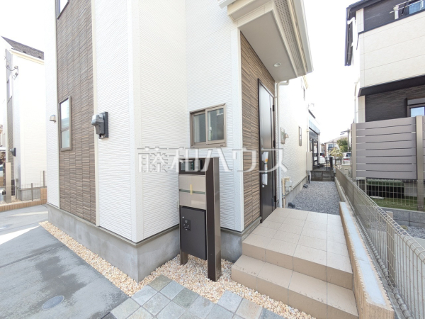 1号棟　玄関　【小金井市東町５丁目】