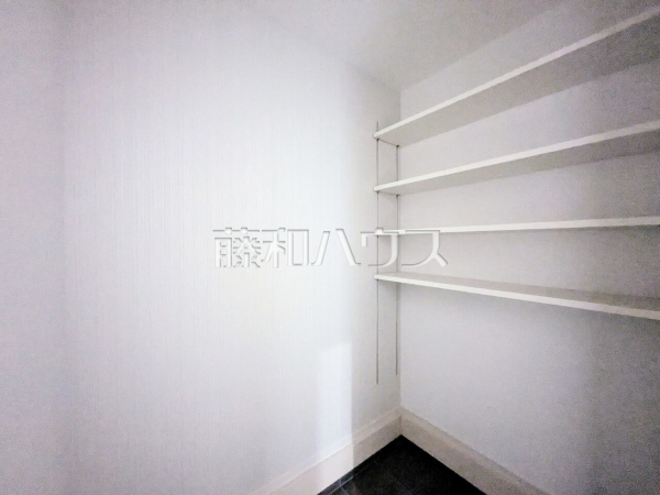 収納　【町田市小山ヶ丘５丁目】