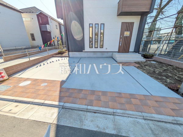 1号棟　カースペース　【国分寺市西町５丁目】並列2台駐車可能なカースペース（車種による）　
