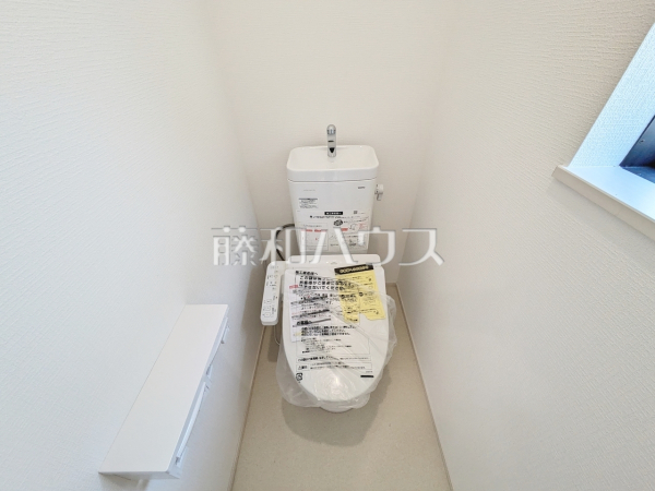 D号棟　トイレ　【福岡市早良区飯倉４丁目】