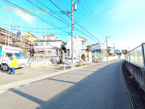 接道状況および現場風景　【多摩市落川】