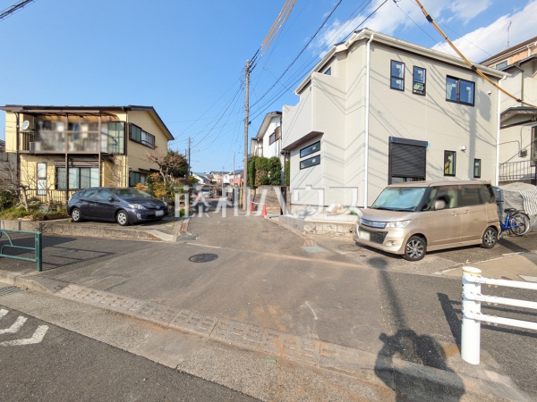 接道状況および現場風景　【多摩市落川】