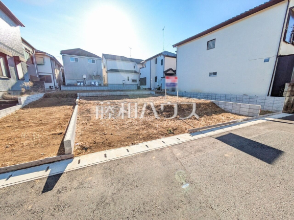 現場風景　【東久留米市滝山７丁目】 周辺環境はもちろん、日当たりや設備仕様など、実際に行ってみないと分からないことも多くございます。営業担当がご案内いたしますので、お気軽にお問い合わせください。 