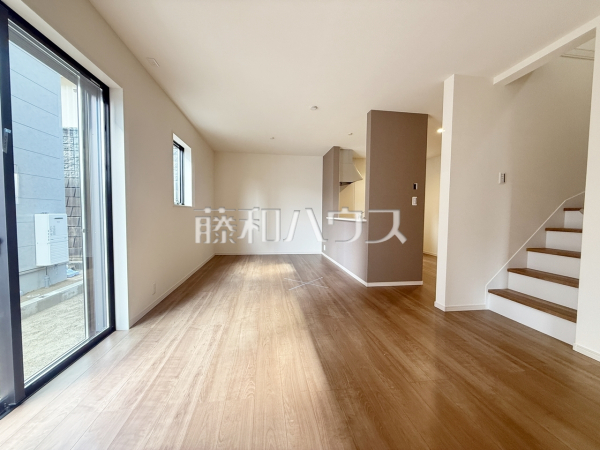 1号棟　リビング　【福岡市西区野方５丁目】