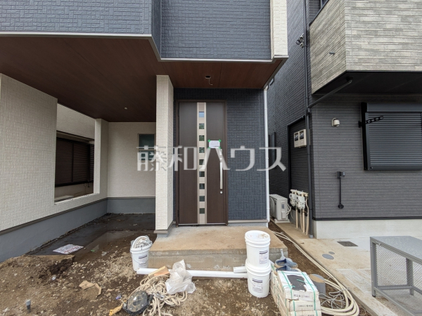 玄関　【練馬区関町東１丁目】