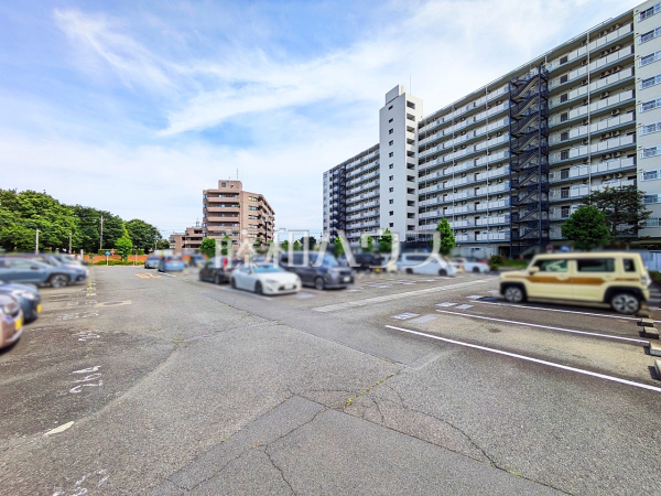 駐車場　【西武拝島ハイツ　1号棟】