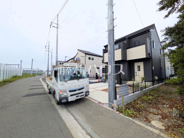 接道状況および現場風景　【三鷹市北野１丁目】