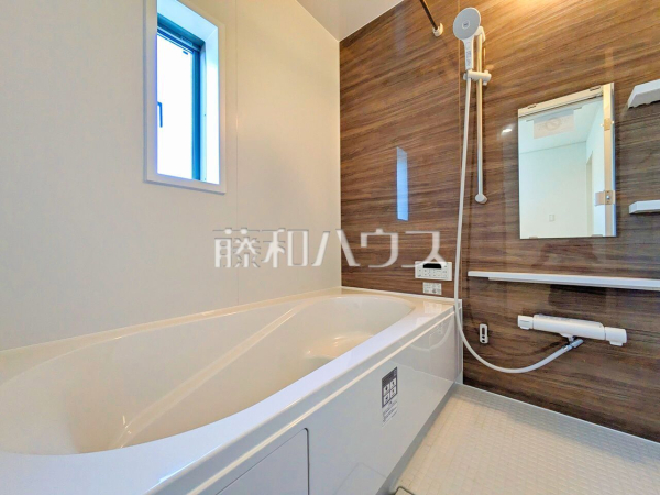 2号棟　浴室　 足を伸ばして入れるバスタブで、ゆっくり一日の疲れを癒して下さい。 【清瀬市下清戸１丁目】