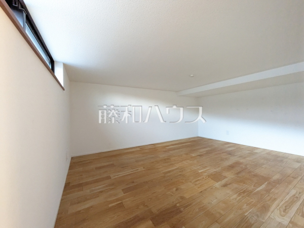 居室　【春日井市勝川町４丁目】