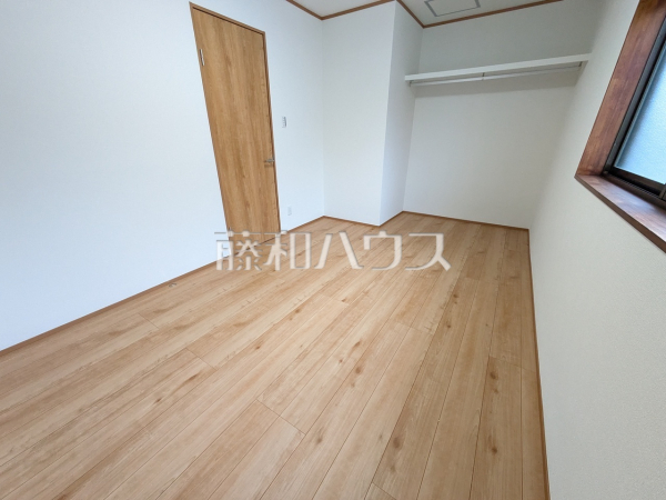 居室　【春日井市神屋町】