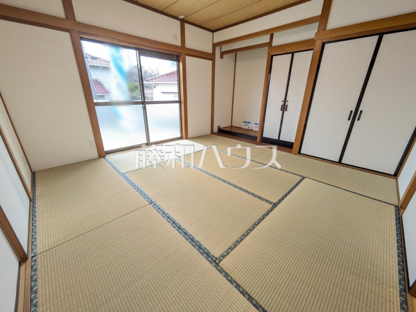 居室　【春日井市神屋町】