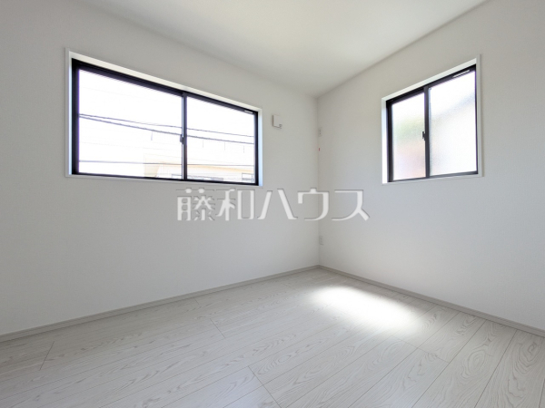 居室　【八王子市緑町】
