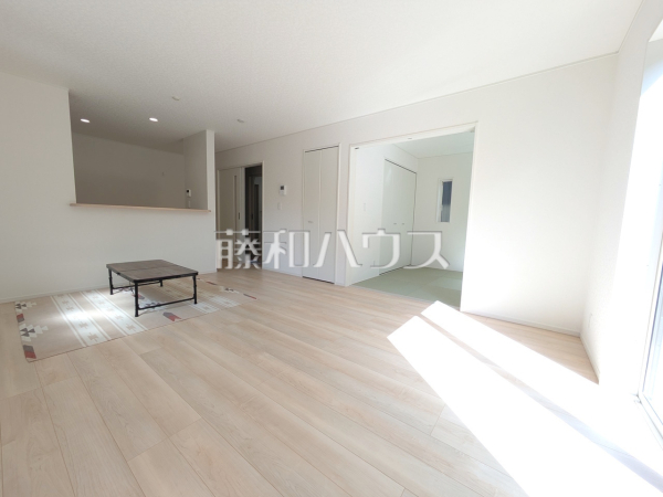 リビング　【福岡市城南区樋井川６丁目】