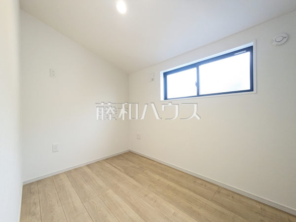 居室　【西東京市向台町６丁目】