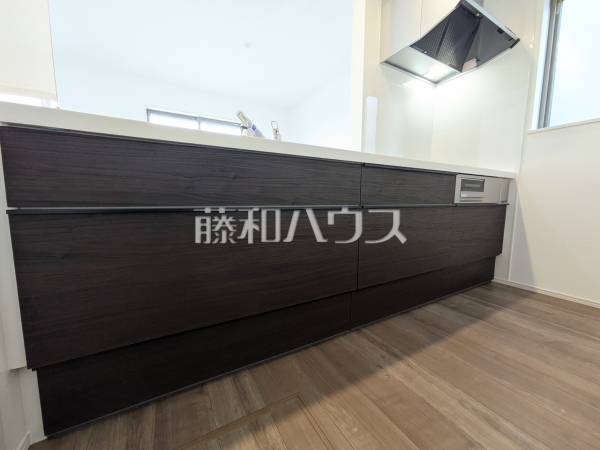 2号棟　キッチン　【福岡市西区野方５丁目】