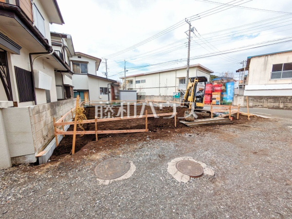 現地写真　【東村山市久米川町１丁目】 周辺環境はもちろん、日当たりや設備仕様など、実際に行ってみないと分からないことも多くございます。営業担当がご案内いたしますので、お気軽にお問い合わせください。 