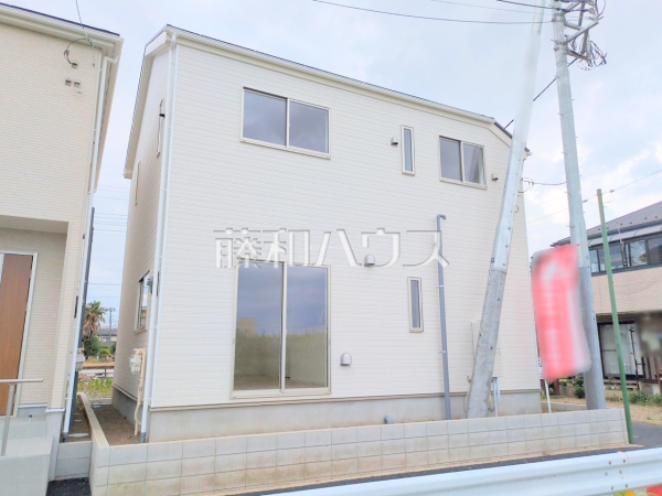 1号棟　外観　【朝霞市田島２丁目】生活に溶け込むシンプルなデザインの外観が魅力の新邸です。　