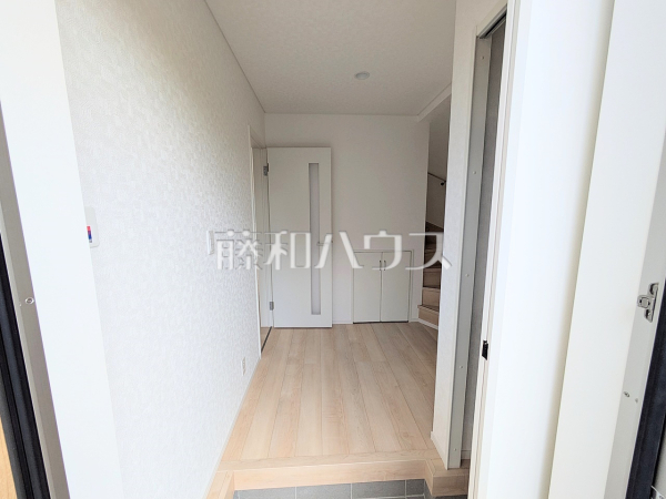 1号棟　玄関ホール　【朝霞市田島２丁目】
