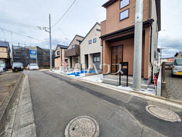 接道状況および現場風景　【所沢市西狭山ケ丘１丁目】 平日のご案内も可能です。まずはお気軽にお問合せ下さいませ。 