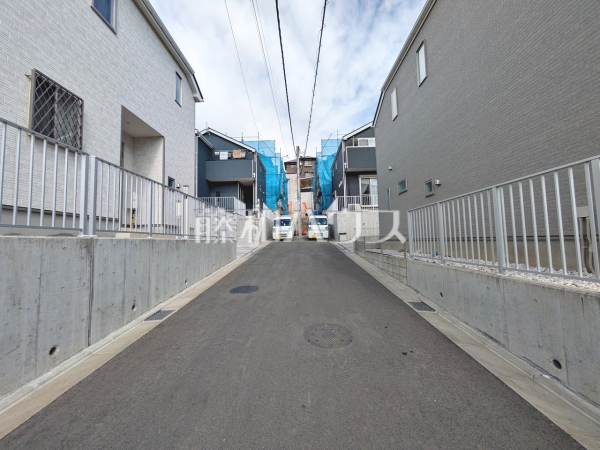 接道状況および現場風景　【八王子市館町】