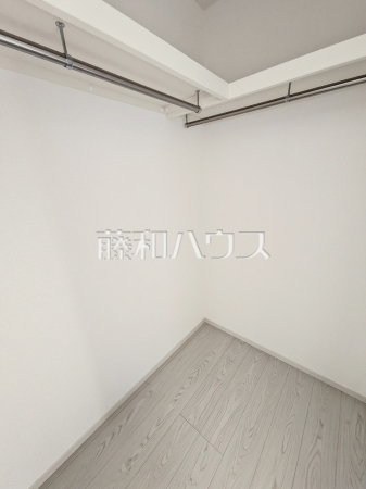 ウォークインクローゼット　【朝霞市宮戸２丁目】