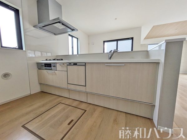 1号棟　キッチン　【小牧市中央４丁目】