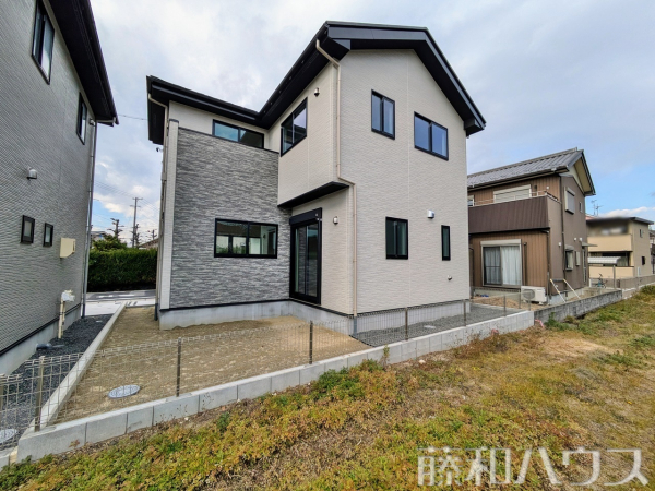 1号棟　東側外観　【小牧市中央４丁目】