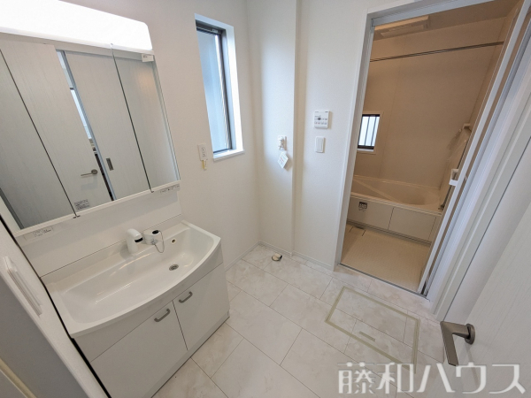 A号棟　洗面室　【岩倉市大地町葉広】